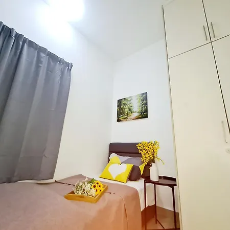 8 Guest 3 Room Oug A1 Old Klang Bkt Jalil Pavilion Stadium Mid Valley Bangsar Puchong Ioi Kuala Lumpur Exterior photo